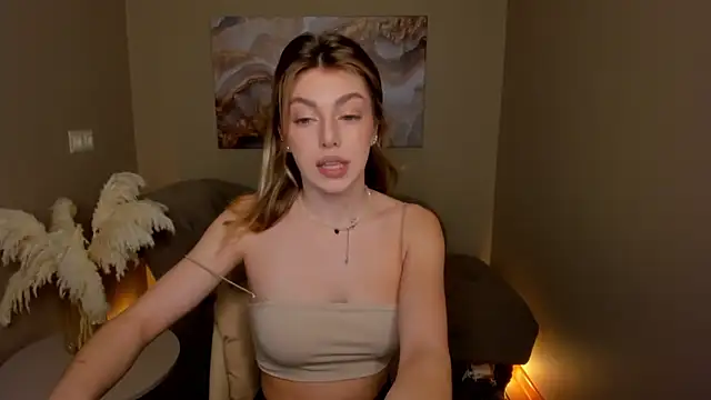 MollyMeltorr online show from October 3, 2025, 12:18 am