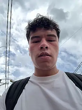 Snapshot of Logan_smith1 chatting on September 17, 2025, 8:21 pm Logan smith1 online show from September 17, 2025, 8:21 pm