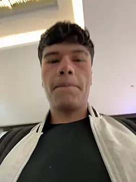 Snapshot of Logan_smith1 chatting on November 14, 2025, 6:06 pm Logan smith1 online show from November 14, 2025, 6:06 pm