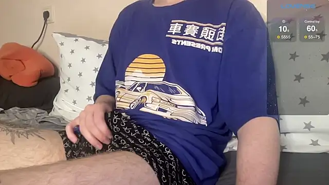 Snapshot of tyler_8x chatting on December 11, 2024, 9:23 pm tyler 8x online show from December 11, 2024, 9:23 pm