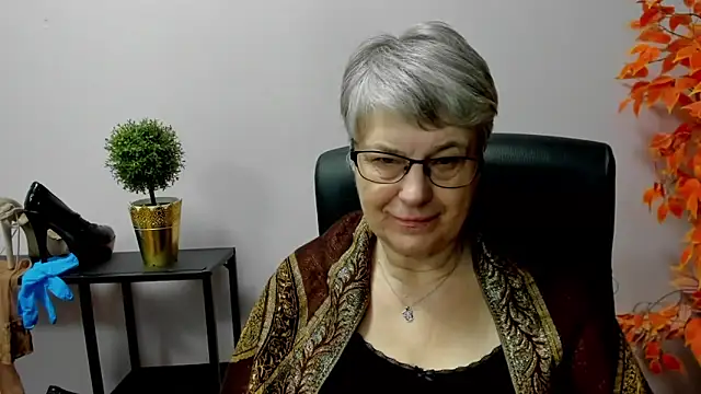 Snapshot of IrisDream chatting on March 11, 2025, 7:15 am IrisDream online show from March 11, 2025, 7:15 am