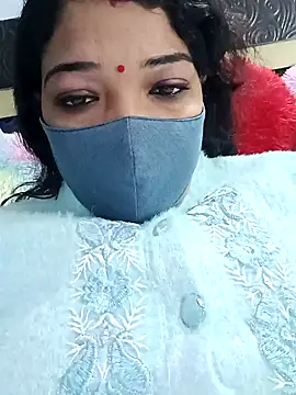 Cute-Raashii online show from January 3, 2025, 5:53 pm