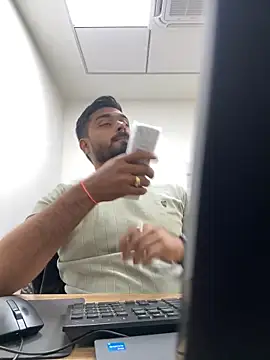 Snapshot of hotboysammy chatting on December 3, 2024, 10:39 am hotboysammy online show from December 3, 2024, 10:39 am