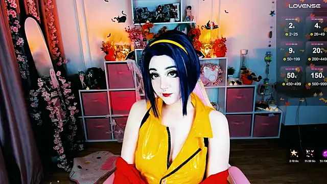 Snapshot of Aki__Ra chatting on October 23, 2025, 11:46 pm Aki Ra online show from October 23, 2025, 11:46 pm