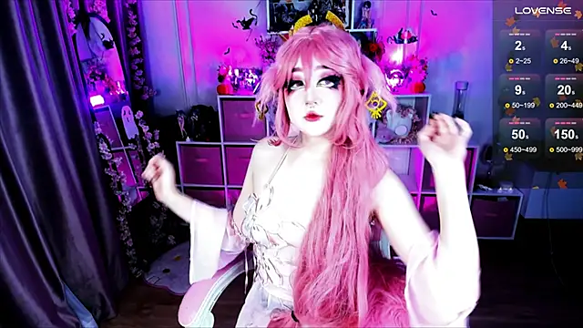 Snapshot of Aki__Ra chatting on October 26, 2025, 12:27 am Aki Ra online show from October 26, 2025, 12:27 am