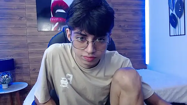 Snapshot of jhoellx chatting on December 14, 2024, 7:25 pm jhoellx online show from December 14, 2024, 7:25 pm