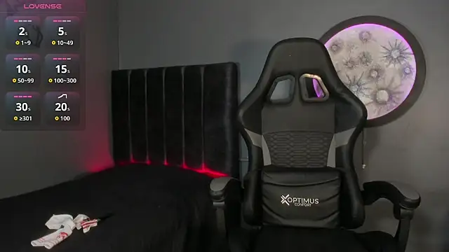 khriss brown online show from October 1, 2025, 8:59 pm