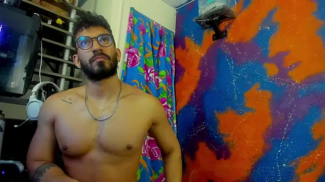 leondevereda online show from December 17, 2025, 1:33 am