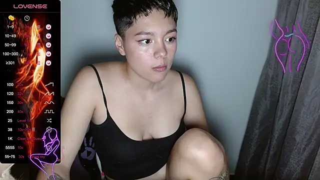 Snapshot of TRIXIE_TANG28 chatting on February 15, 2025, 2:26 am TRIXIE TANG28 online show from February 15, 2025, 2:26 am