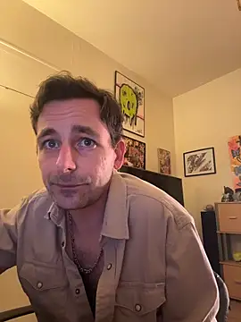 defbond420 online show from November 15, 2025, 9:43 pm