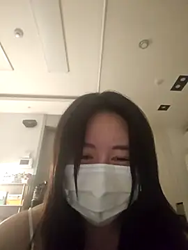 2hyun online show from March 16, 2025, 6:55 pm