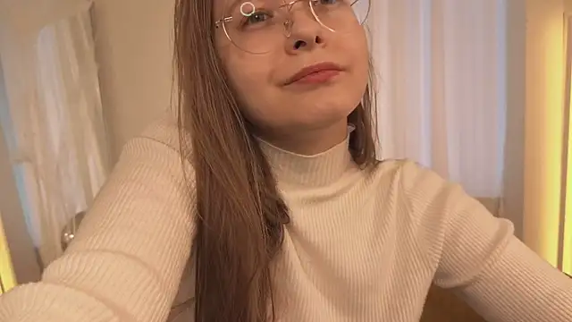 Snapshot of CassieCool chatting on November 2, 2025, 12:40 pm CassieCool online show from November 2, 2025, 12:40 pm