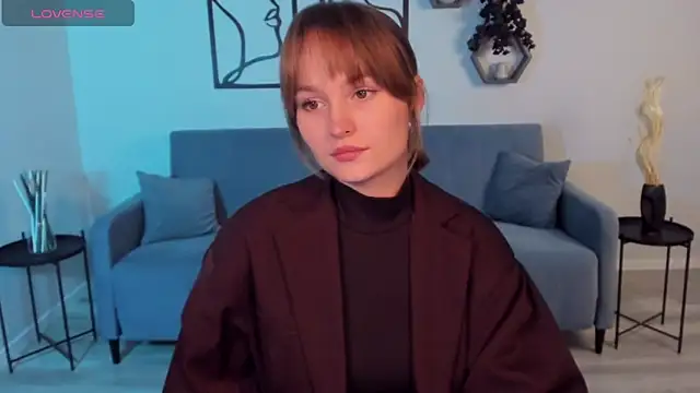 BritnieCute online show from October 17, 2025, 5:10 am