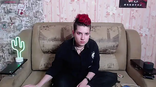 Miya Wey  online show from November 1, 2025, 8:00 pm