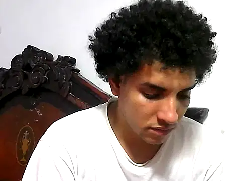 Snapshot of maick5- chatting on October 14, 2025, 12:22 am maick5- online show from October 14, 2025, 12:22 am