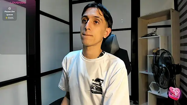 Snapshot of JackRibas_ chatting on November 16, 2025, 5:13 am JackRibas online show from November 16, 2025, 5:13 am