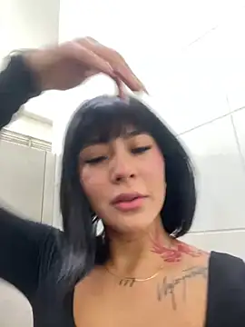 Snapshot of VictoriaEva chatting on March 8, 2025, 5:33 pm VictoriaEva online show from March 8, 2025, 5:33 pm
