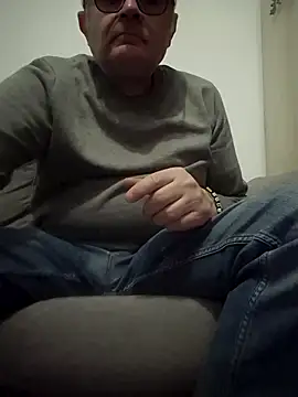 Bretoncool online show from February 21, 2026, 4:02 am