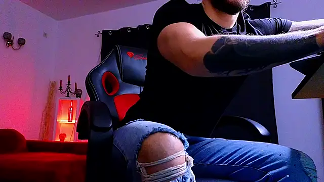 MightyAaron66 online show from October 20, 2025, 2:34 am