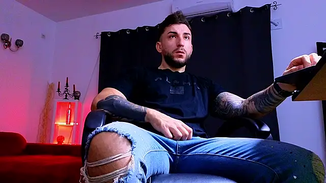 MightyAaron66 online show from October 25, 2025, 4:20 am