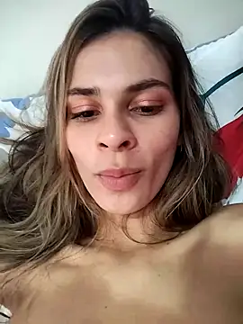 cuteluci  online show from March 12, 2025, 7:28 pm