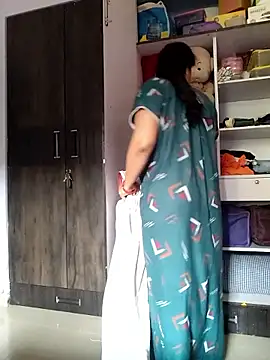 samitasharma online show from November 4, 2025, 4:00 am