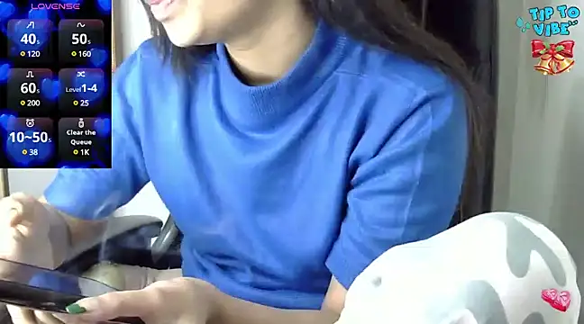 Snapshot of Barbie-Queen2 chatting on January 26, 2025, 11:28 am Barbie-Queen2 online show from January 26, 2025, 11:28 am