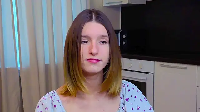 Fellissa online show from September 24, 2025, 4:05 am