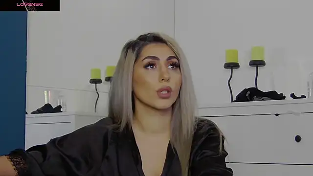 CelineMeyerr online show from October 4, 2025, 6:11 am