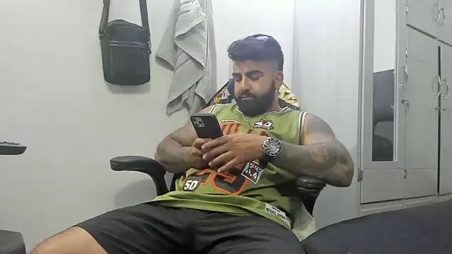 Lyon vach online show from February 4, 2025, 1:56 am