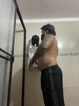 Snapshot of Lyon_vach chatting on November 21, 2025, 11:36 pm Lyon vach online show from November 21, 2025, 11:36 pm