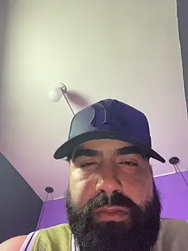 Snapshot of Lyon_vach chatting on November 26, 2025, 8:21 pm Lyon vach online show from November 26, 2025, 8:21 pm