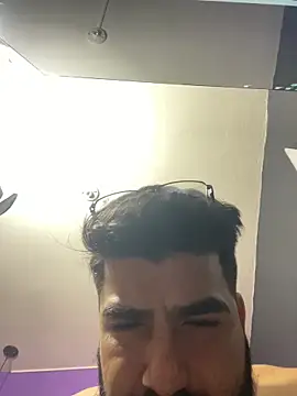 Snapshot of Lyon_vach chatting on December 19, 2025, 4:25 pm Lyon vach online show from December 19, 2025, 4:25 pm