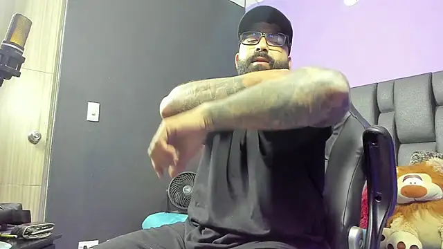 Lyon vach online show from February 22, 2026, 3:29 am