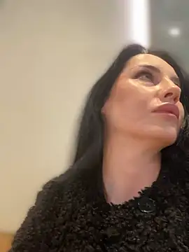 Roxana-Sexy online show from March 22, 2026, 5:11 am