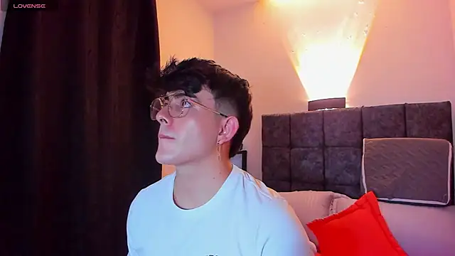 nolan twink1 online show from October 8, 2025, 2:31 am