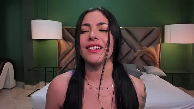 Snapshot of Mia_Elowen chatting on January 29, 2025, 11:25 pm Mia Elowen online show from January 29, 2025, 11:25 pm