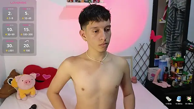 Snapshot of milky__boy_ chatting on November 14, 2025, 4:00 am milky boy online show from November 14, 2025, 4:00 am