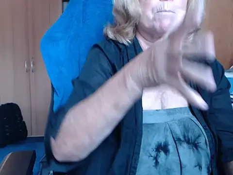 Snapshot of _sunshine__ chatting on October 6, 2025, 6:33 am sunshine online show from October 6, 2025, 6:33 am