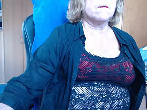 Snapshot of _sunshine__ chatting on November 16, 2025, 7:25 am sunshine online show from November 16, 2025, 7:25 am