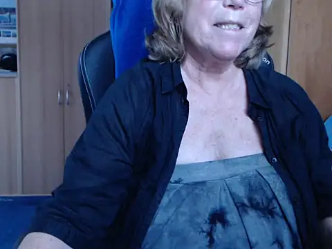 Snapshot of _sunshine__ chatting on February 4, 2026, 7:25 am sunshine online show from February 4, 2026, 7:25 am