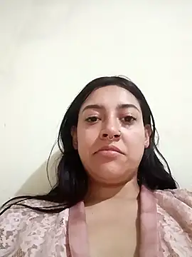 CORALINE GREYM online show from November 12, 2025, 2:01 am