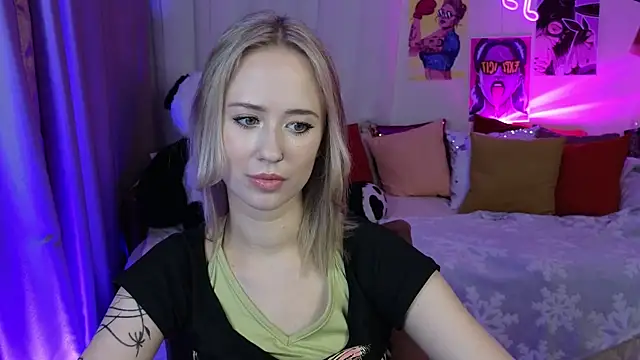 SashaBrooks online show from October 10, 2025, 6:07 pm