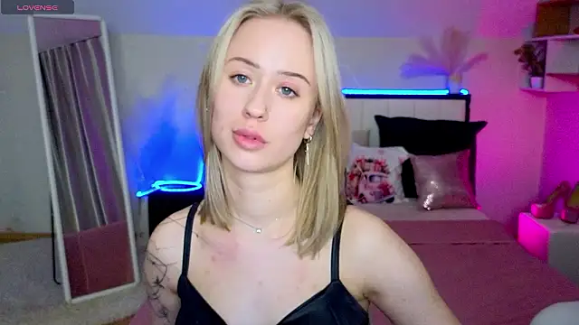 SashaBrooks online show from January 19, 2026, 4:33 pm