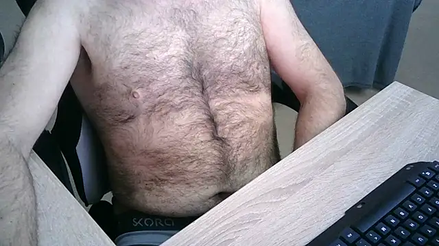 Snapshot of zebymasry chatting on November 17, 2025, 11:38 am zebymasry online show from November 17, 2025, 11:38 am