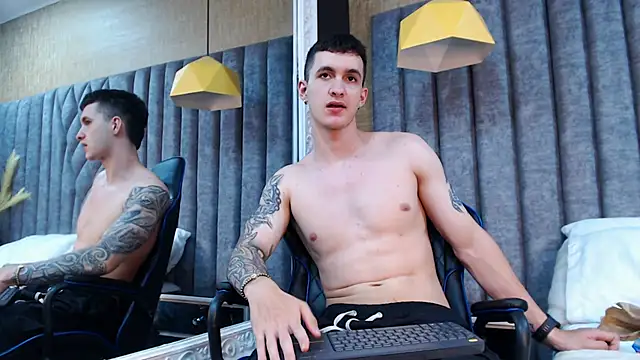 JacksonOlsenn online show from January 21, 2025, 6:34 pm