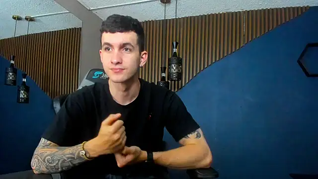 JacksonOlsenn online show from January 27, 2025, 6:20 pm