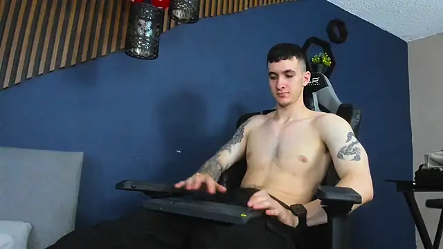 JacksonOlsenn online show from February 22, 2025, 3:03 pm