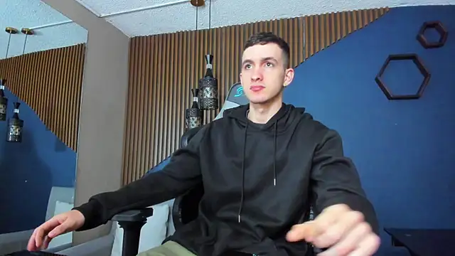 JacksonOlsenn online show from February 27, 2025, 12:02 pm