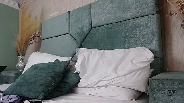 JacksonOlsenn online show from March 15, 2025, 11:17 pm